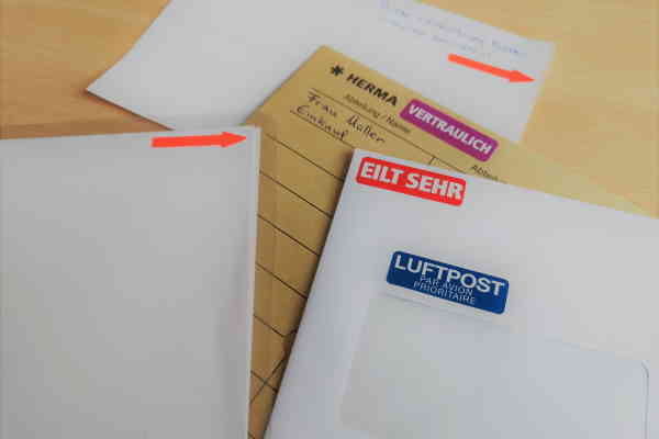 The translation of "AnwendungTextetiketten" from German to Dutch is "ToepassingTekstlabels.