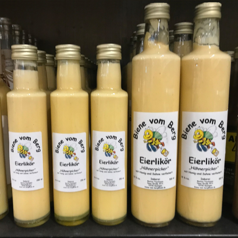 Rollabelen online bestellen in digitale druk: Eierlikeur-labels op flessen in de kast