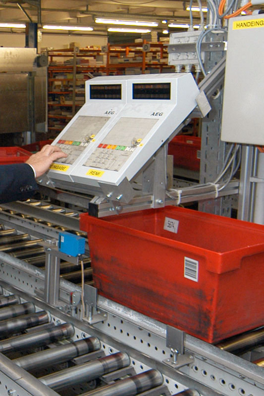 Afneembare boeketiketten bij KNV, op de computer in het pickgebied