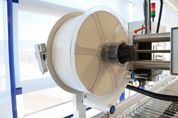 HERMA InNo-Liner: HERMA InNo-Liner Etikettenmateriaalrol in etiketteermachine