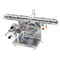 Automatische etiketteermachine met meerdere rollen, besturingseenheid en een stevig frame. Ideaal voor industriële toepassingen.