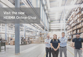 Bezoek de online winkel, medewerkers in de logistiek, Engelse tekst.