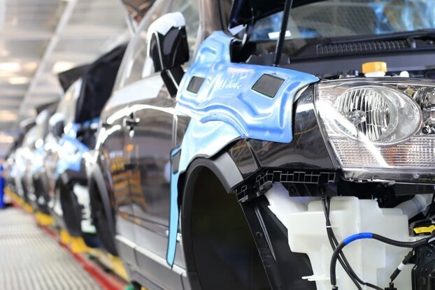 Carrosseriebouw aan de band in de auto-industrie, liggend formaat