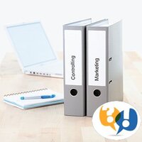 Gelabelde mappenlabels op de rug van mappen