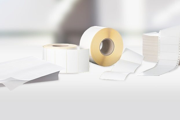 Blanco etiketten: Collage van HERMA bladetiketten, rol etiketten en vouw etiketten, liggend formaat