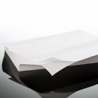 Blanco etiketten: Stapel met HERMA blad etiketten, ook wel laser etiketten genoemd.