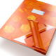 Ein orangefarbenes Heft mit einem hexagonalen Muster und einem hervorgehobenen, stilisierten "X" auf der Vorderseite.