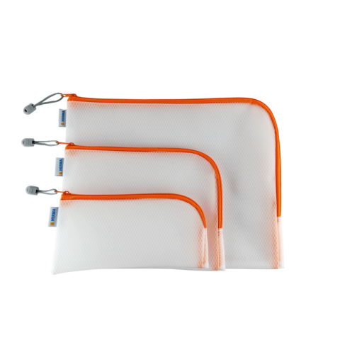 Drei durchsichtige Taschen aus Netzmaterial in verschiedenen Größen mit orangefarbenen Reißverschlüssen.