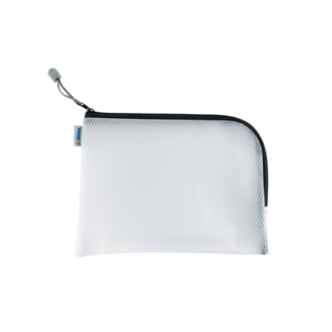 Weiße, strukturierte Tasche mit Reißverschluss und grauem Rand, geeignet für die Aufbewahrung von kleinen Gegenständen.