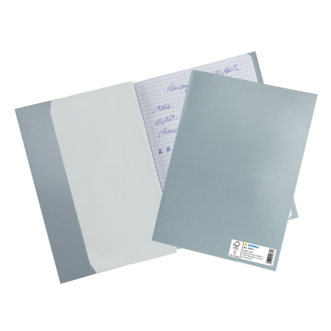 Graue Ordner mit einem Blatt kariertem Papier, auf dem handschriftliche Notizen stehen. Ein Etikett ist sichtbar.