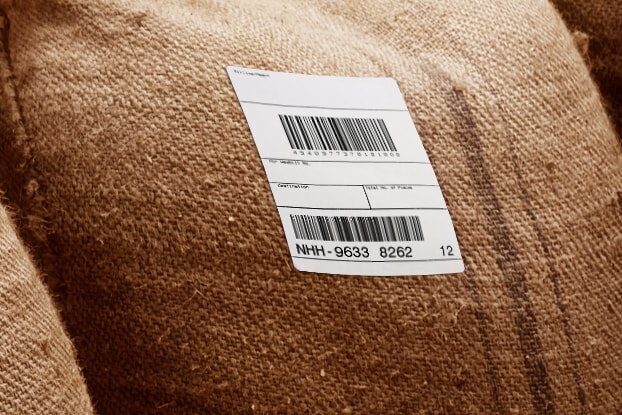 HERMA-label op voederzak, beeldmotief voor etiketten op moeilijke oppervlakken, liggend formaat