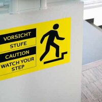 Geel weerbestendig etiket