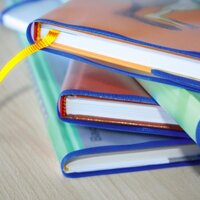 Boekenstapel met boekbescherming