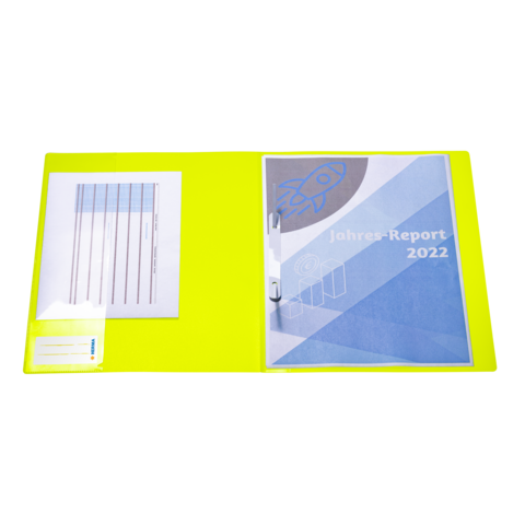 Ein gelber Ordner mit einem Jahresbericht 2022 und einer Tabelle auf der linken Seite. Der Bericht hat ein blaues Design mit einem grafischen Element.